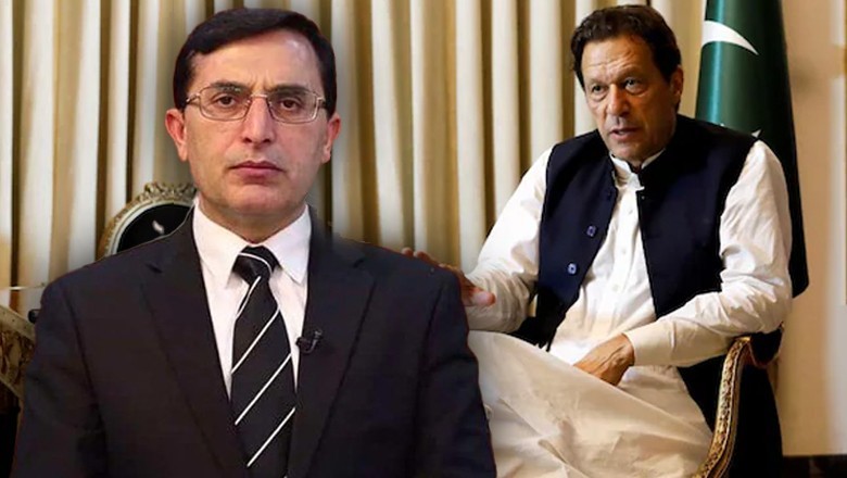 عمران خان نے پارٹی چیئرمین کا منصب دوبارہ سنبھال لیا، بیرسٹر گوہر کو عہدے سے ہٹا دیا گیا۔